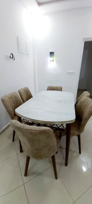 dining table