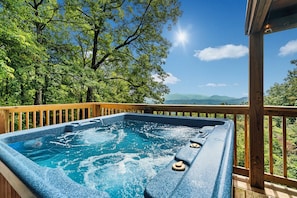 Relax in the hot tub, with this AMAZING view and mountain fresh air! 