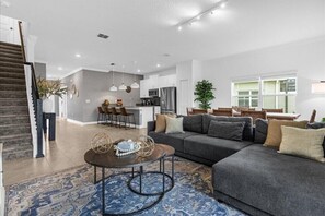 4411 Scene Lane (2).jpg