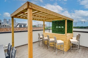 Rooftop Deck | Bar Area