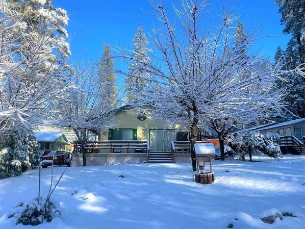 Front Snow