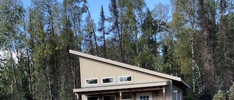 Cabin 2 - Perched on the hill