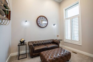 Entrance lounge