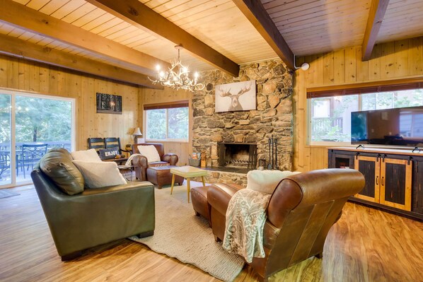 Lake Arrowhead Vacation Rental | 4BR | 3BA | 1,750 Sq Ft | Stairs Required