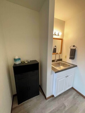 Vanity & Additional Storage Space