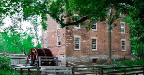 Graue Mill and Museum