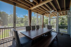 Outdoor Dining Overlooking Pool