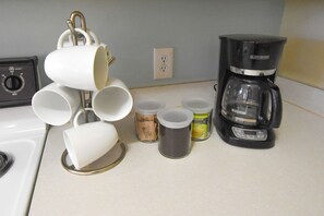 Kaffe og/eller kaffemaskine