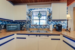 Kitchen | Cooking Basics Supplied