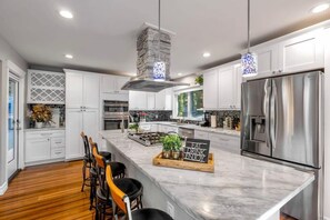 Huge kitchen island makes your preparation of dinner much easier!