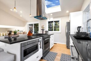 Our well equipped kitchen is awaiting for you. Chef!