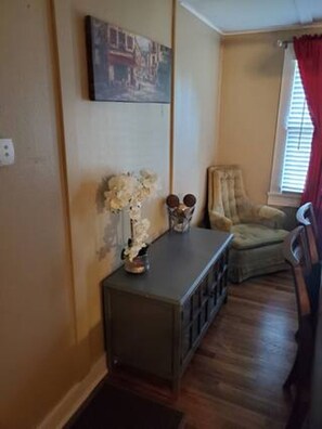 Dining room.