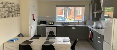 Kitchen dining area