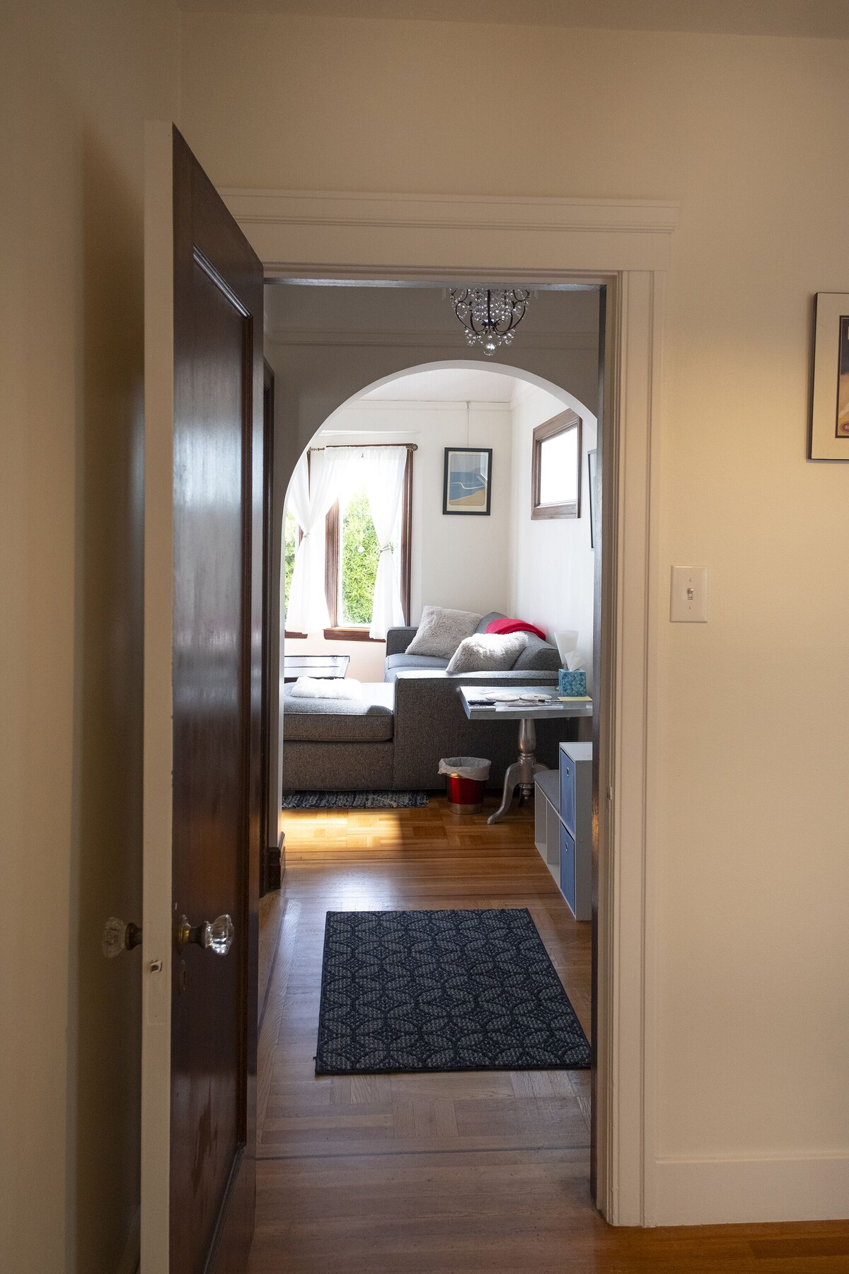 Clean, comfy, spacious 2BR/1BA Mission Terrace Home, Free/Reserved Parking