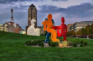 Pappajohn Sculpture Park