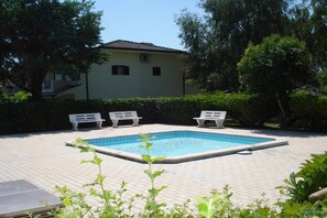 Holiday Home Swimming Pool