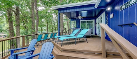 Hot Springs Vacation Rental | 3BR | 3BA | 2,200 Sq Ft | 3 Steps to Enter