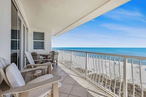 Breathtaking views from this 6th floor, corner unit.