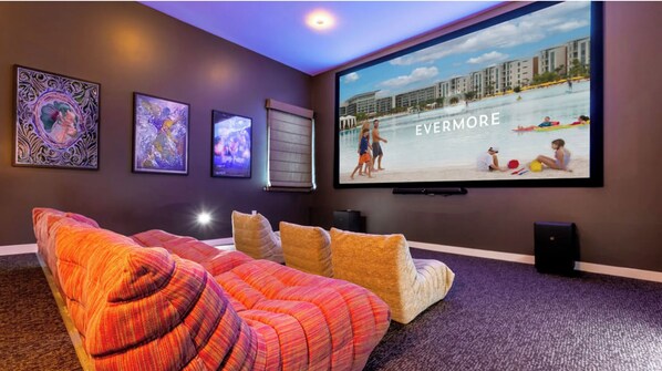Enjoy a movie with your family. With your private home cinema!