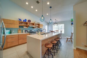 Kitchen | Single-Story House