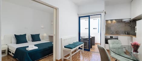 Overview of bedroom + dining/living room + kitchenette #lovelystay #airbnb