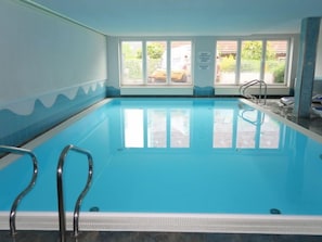 Pool Indoor