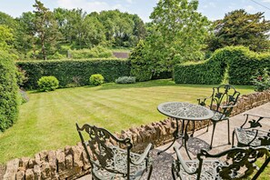 The Glen Garden - StayCotswold