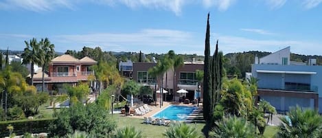 Special Vilamoura Villa | 6 Bedrooms | Villa Lagoon | Private Pool with Great Golf Course Views | Algarve