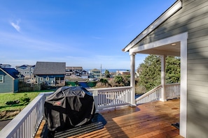 Grill from the deck with a gorgeous ocean view!