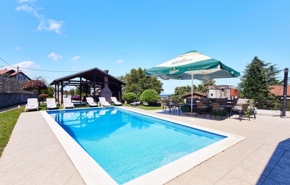 pool