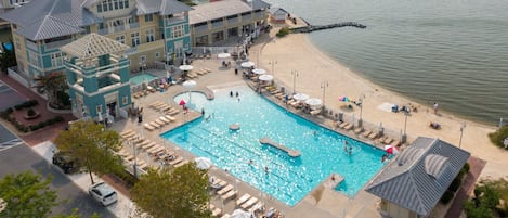 Outdoor Pool, w/Kiddie Pool too