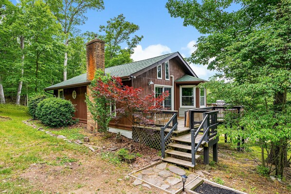 The front of the house has a large platform for unloading your bags, groceries and guests.
