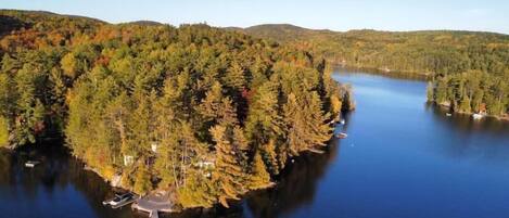 Birdseye View of Rustic Cove Cottage Location
