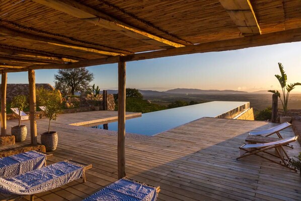 Activities, Amenities, Balcony / Terrace / Patio, Building Exterior, Facilities, Garden, Pool, Scenic View, Spring, Summer, Wellness