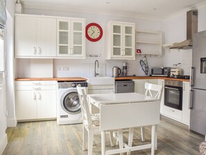 Kitchen/diner | Puffin Cottage, Amble