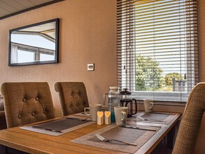 Dining Area | Holywell Sunset, Newquay