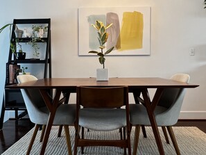 Dining Area (1)