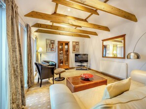 Living room | The Lodge - Holton Lodge Retreats, Holton-Le-Clay, near Cleethorpes