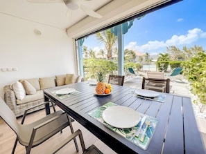 Outdoor dining