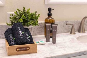 Bathroom amenities