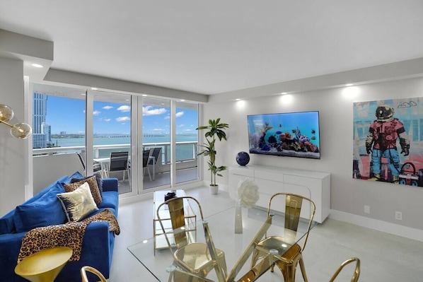 Living area, Roku tv, balcony access
