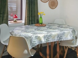 Dining Area | The Hobbit, Fraserburgh