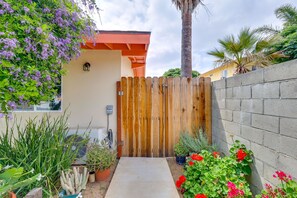 Exterior | Free Street Parking