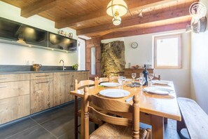 CHALET DES ROCHES - 73G116146 - Fontcouverte La Toussuire