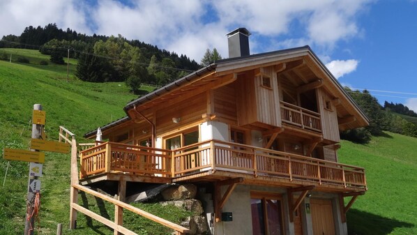 Gîte chalet les TARINES a arêches beaufort