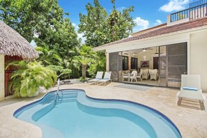 Villa Tortuga B54: private pool