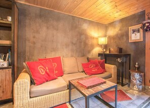 73G144160 - CHALET LA BRICOLE - VAL-CENIS