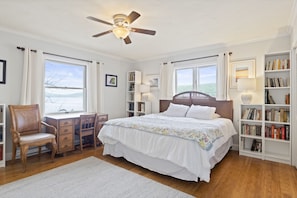 Master bedroom with lake view