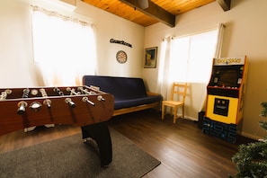 Spielezimmer