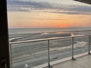 Beach/ocean view